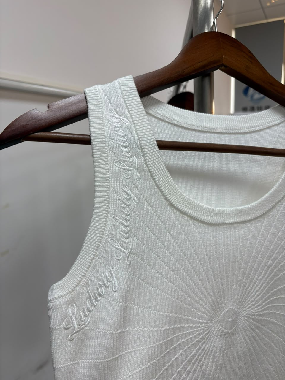 Sculpt tank top vanilla cream